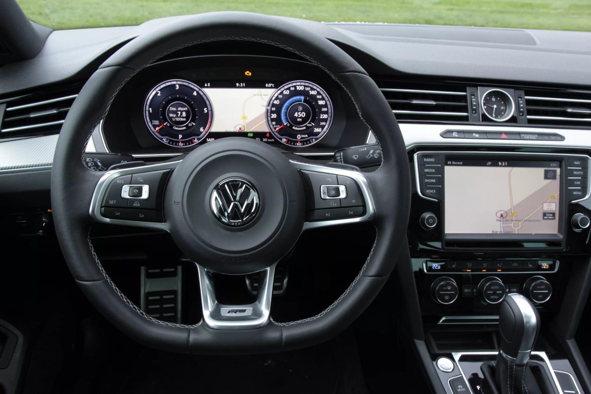 Volkswagen Passat b8 r-line салон