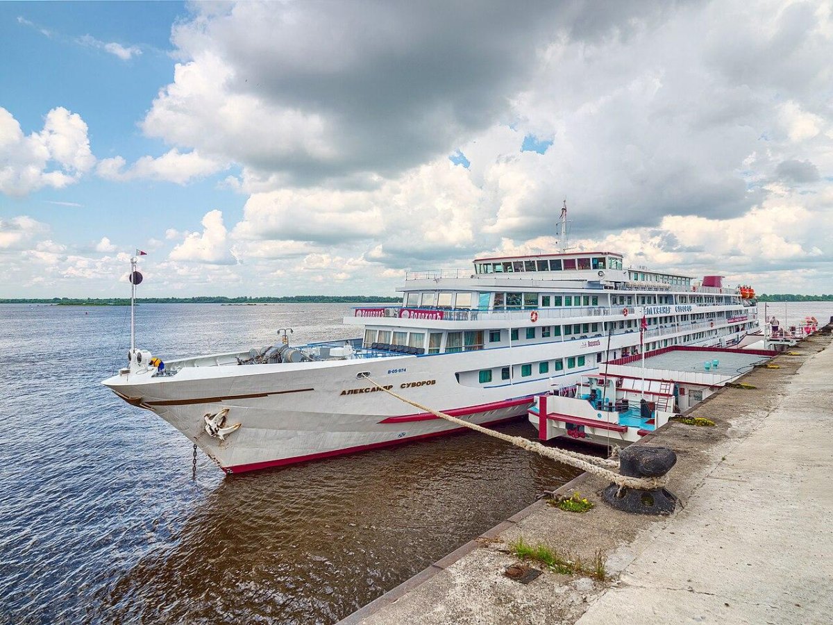 ВОДОХОДЪ Александр Суворов