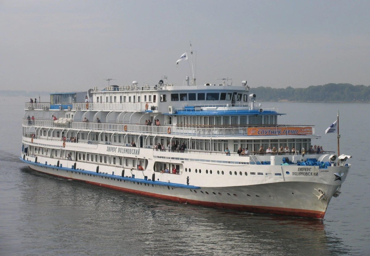 Хирург Разумовский теплоход навигация 2022