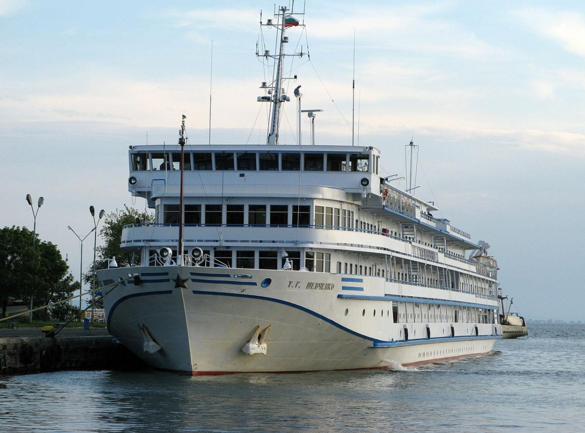 Т. Г. Шевченко теплоход, 1991