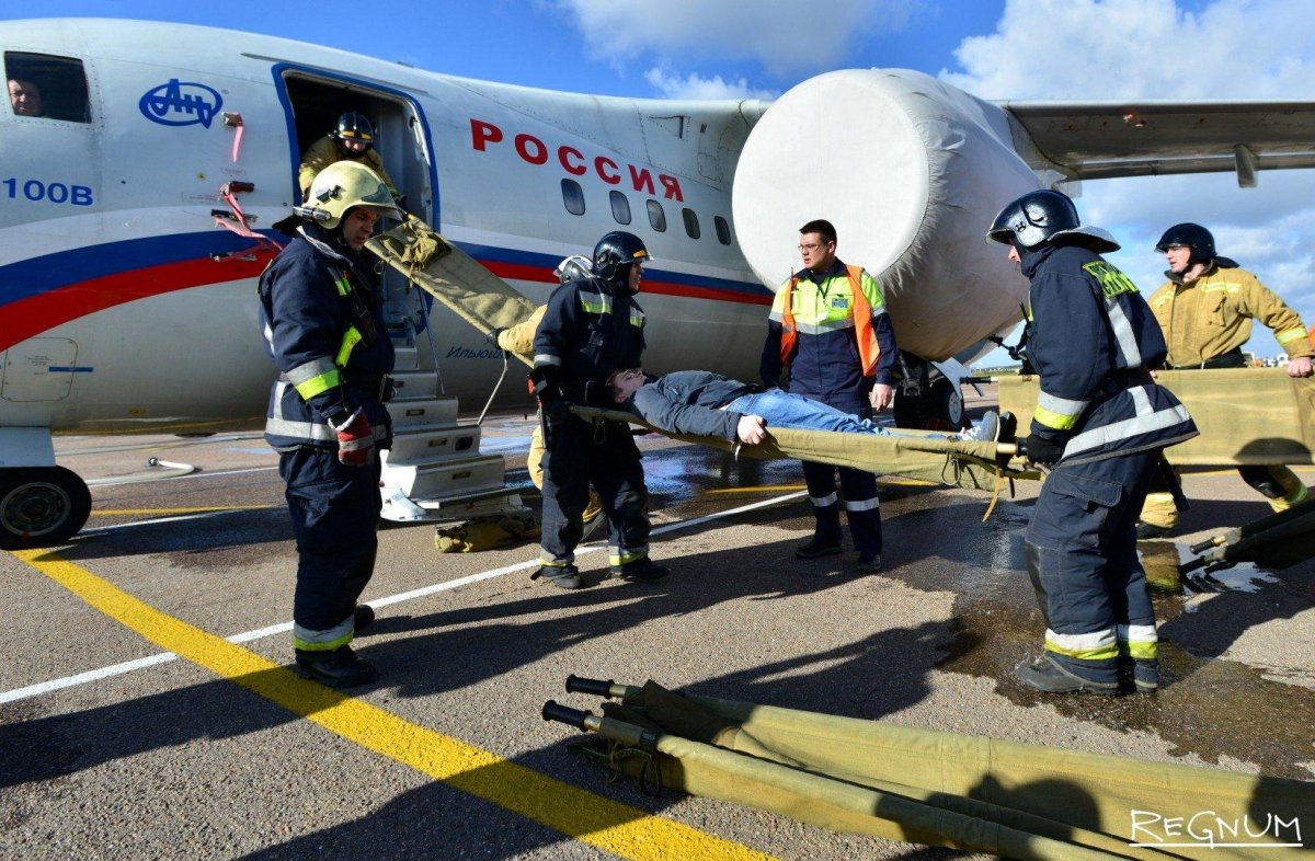 Эвакуация из самолета