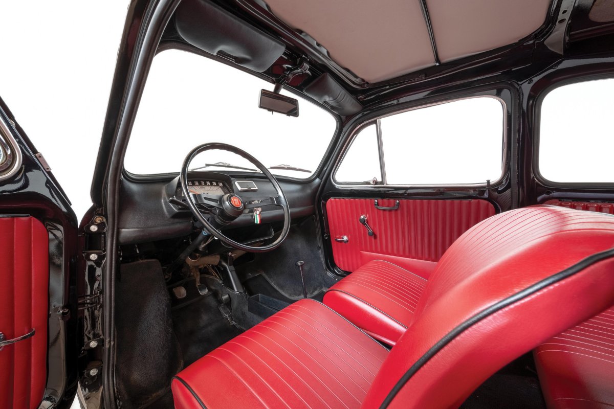 Fiat nuova 500 салон