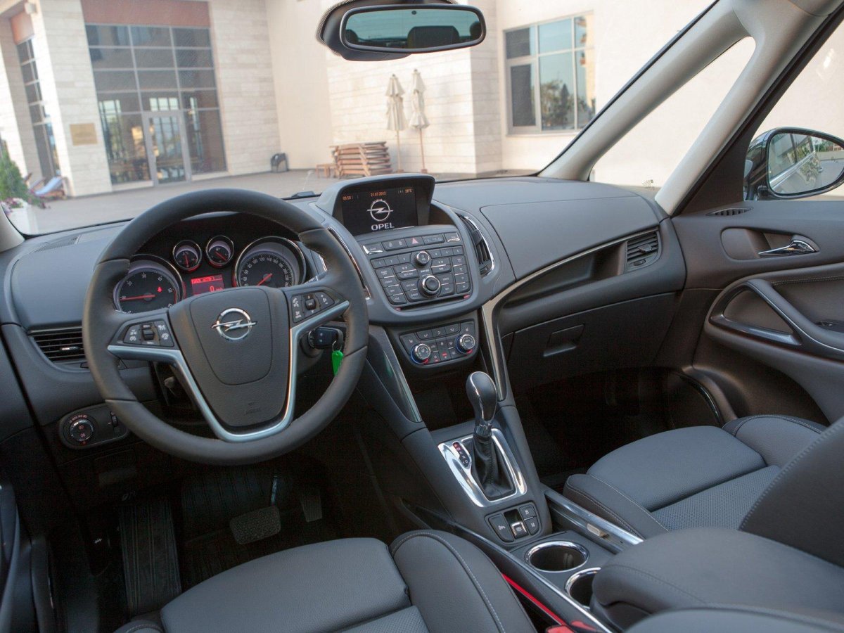 Зафира Турер салон