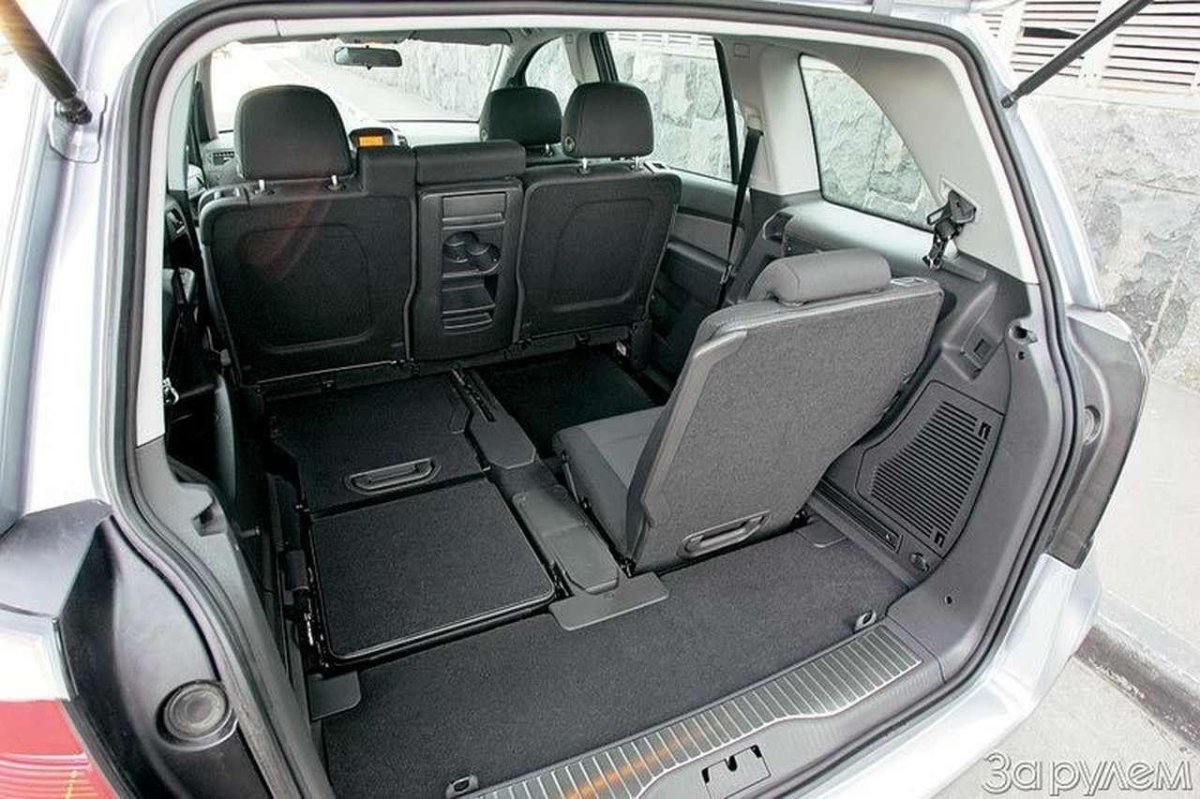 Опель Зафира 2006 салон