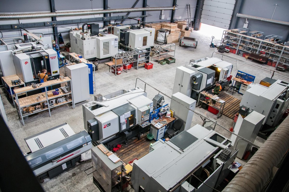 Механосборочный цех машиностроительного завода