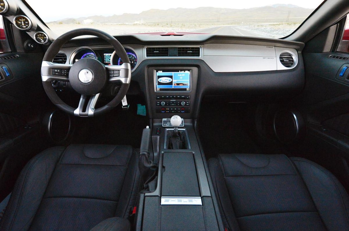 Ford Mustang Shelby gt500 салон