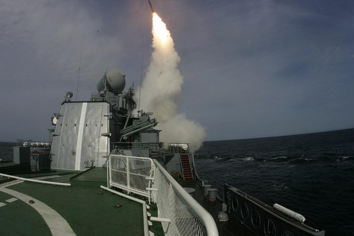 Крейсер Москва ЗРК Форт