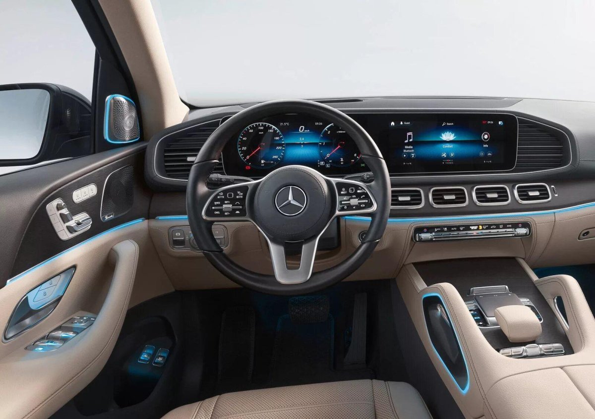 Mercedes GLS 2020 интерьер