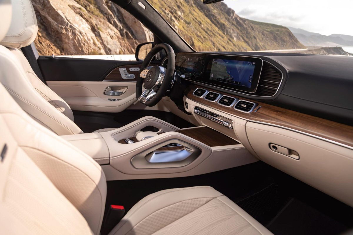 Мерседес-Бенц GLS 2021