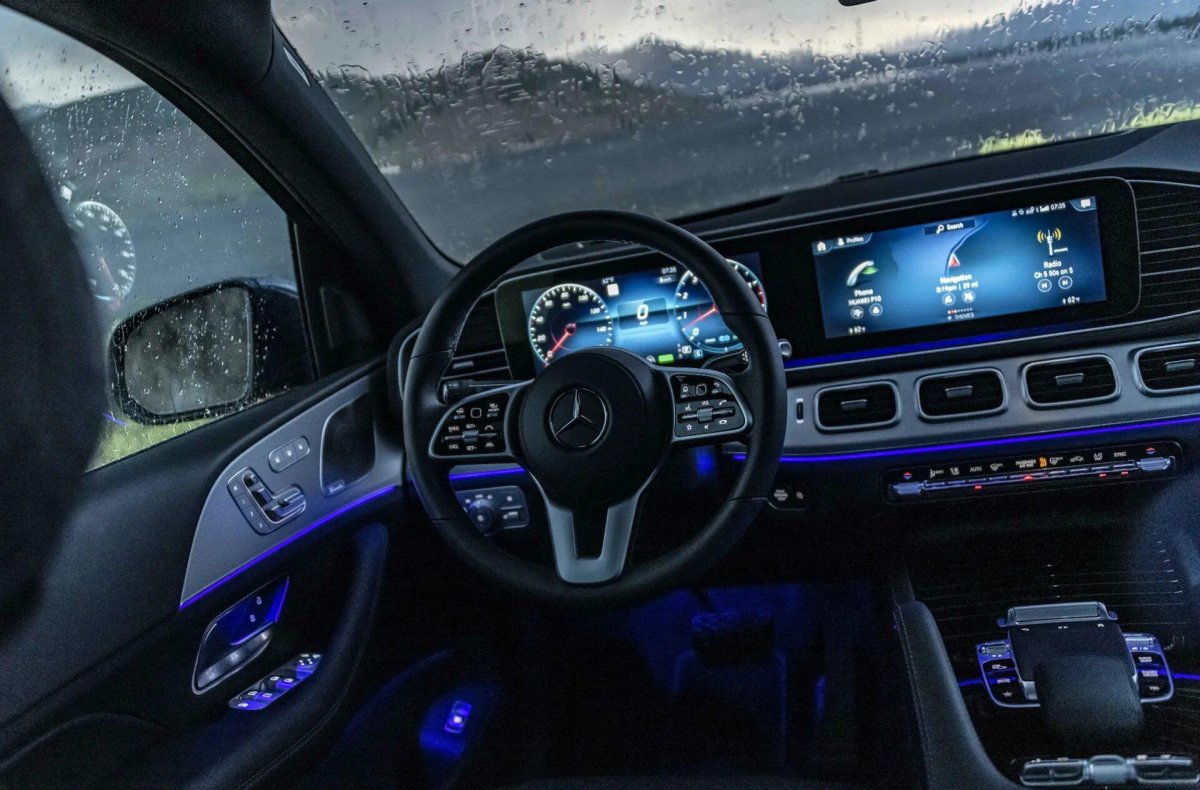 Mercedes Benz GLS 2021 салон