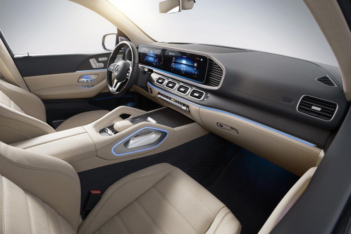 Mercedes Benz GLS 580 салон
