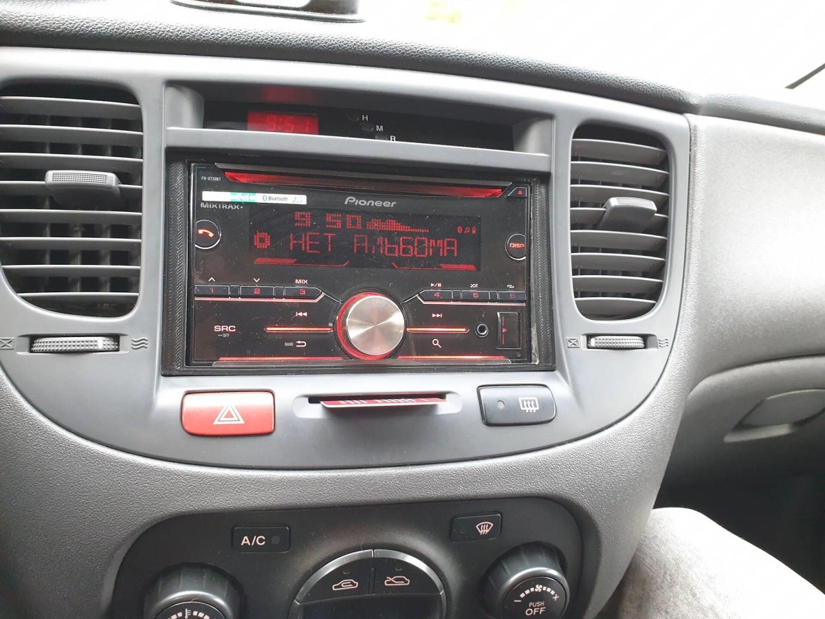 Kia Rio 2 магнитола