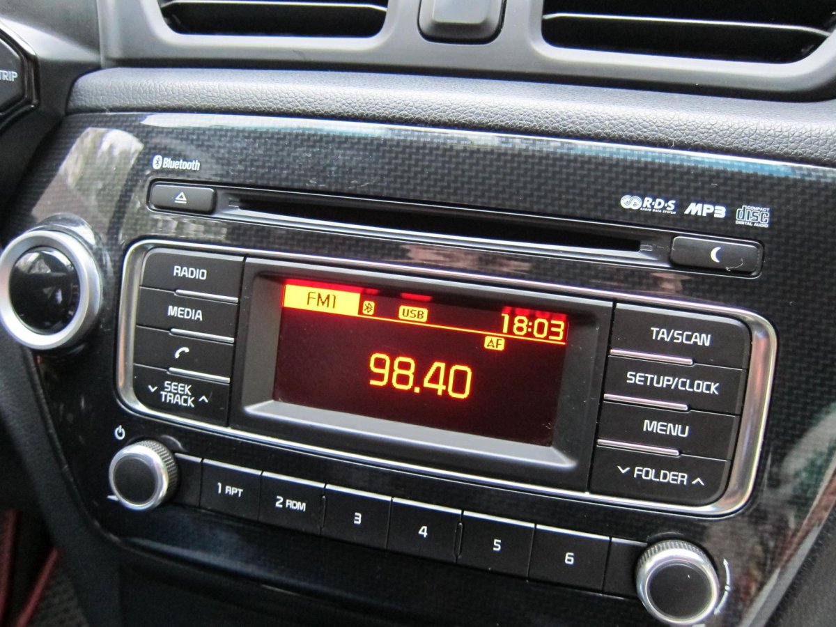 Магнитола с блютузом Киа Рио 3