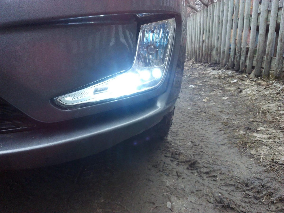 Светодиодные ПТФ кия Рио 3