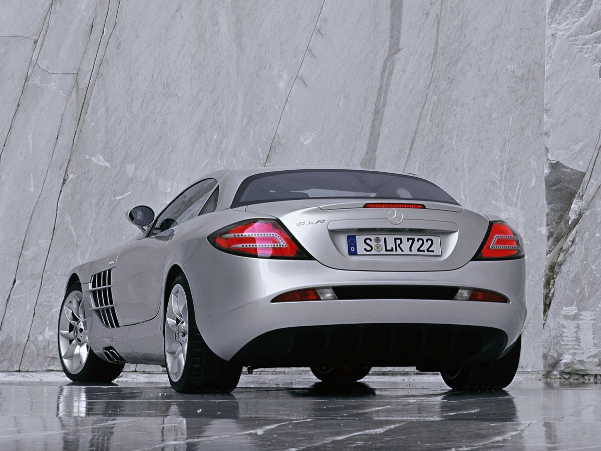 Mercedes-Benz SLR MCLAREN 2003