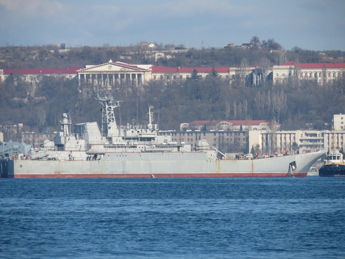 Корабль ВМС Украины Славутич 1999