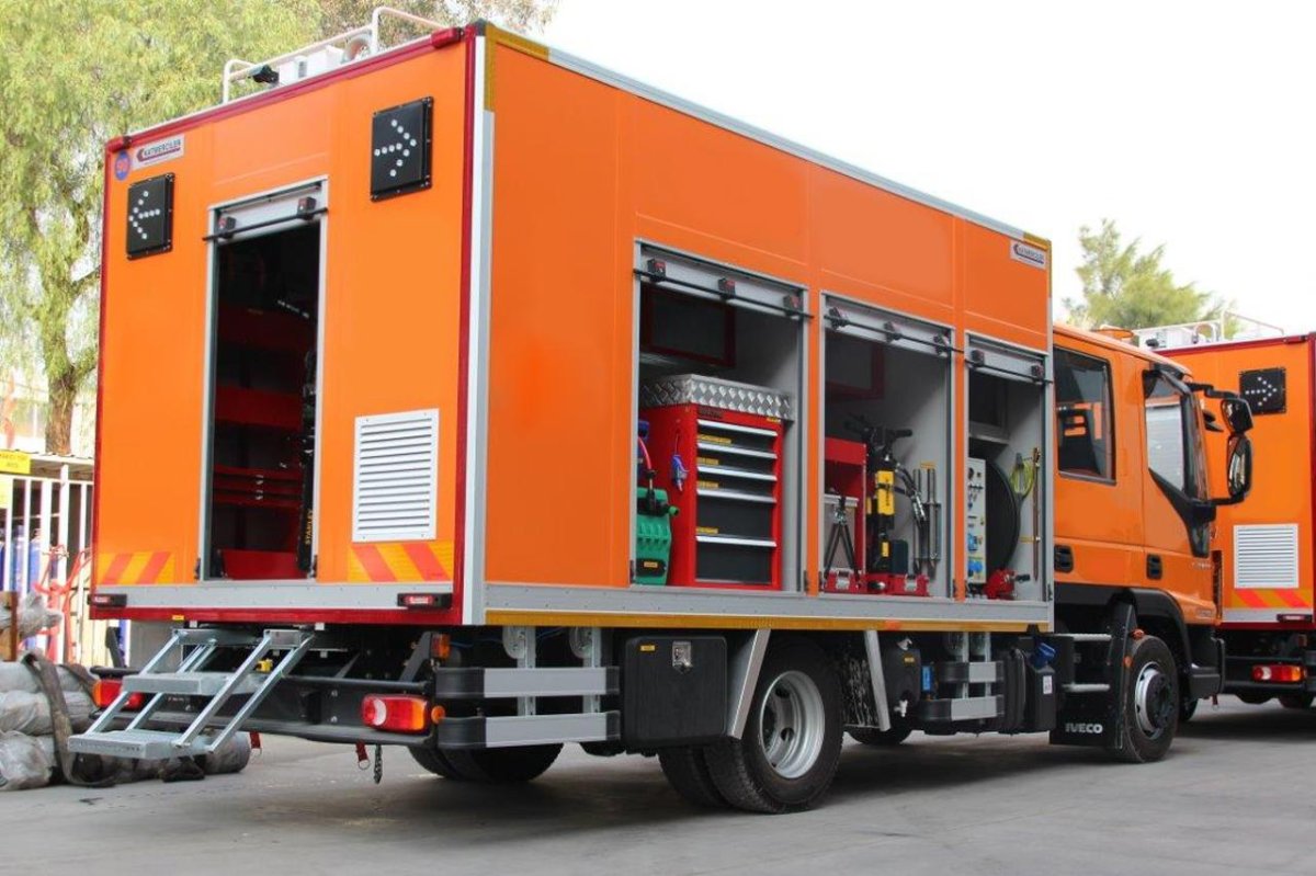 Ford Transit передвижная мастерская