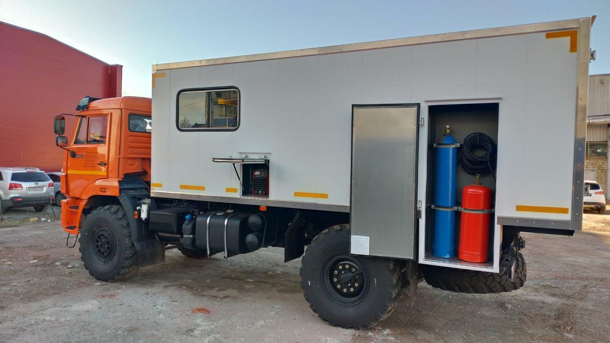 КАМАЗ-43502 передвижная мастерская