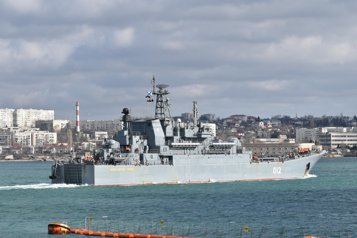 Оленегорский Горняк корабль