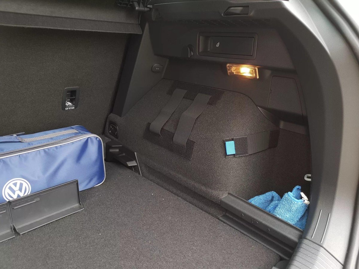 Органайзер в багажник Тигуан 2