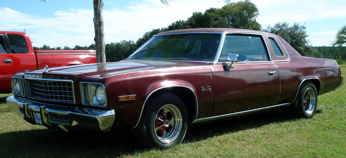 Plymouth Fury 1976