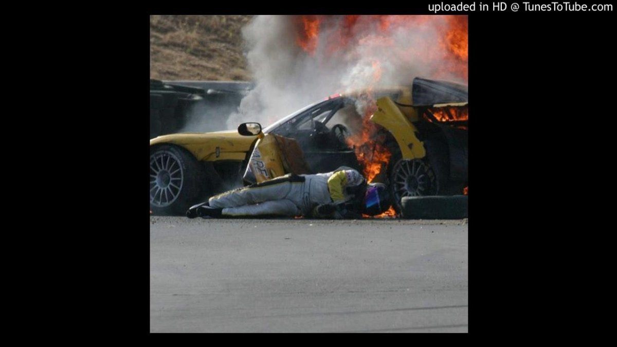 Гонщик NASCAR Дейл Эрнхардт