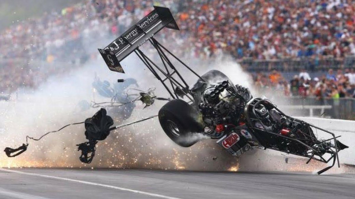 Драгстер Top fuel