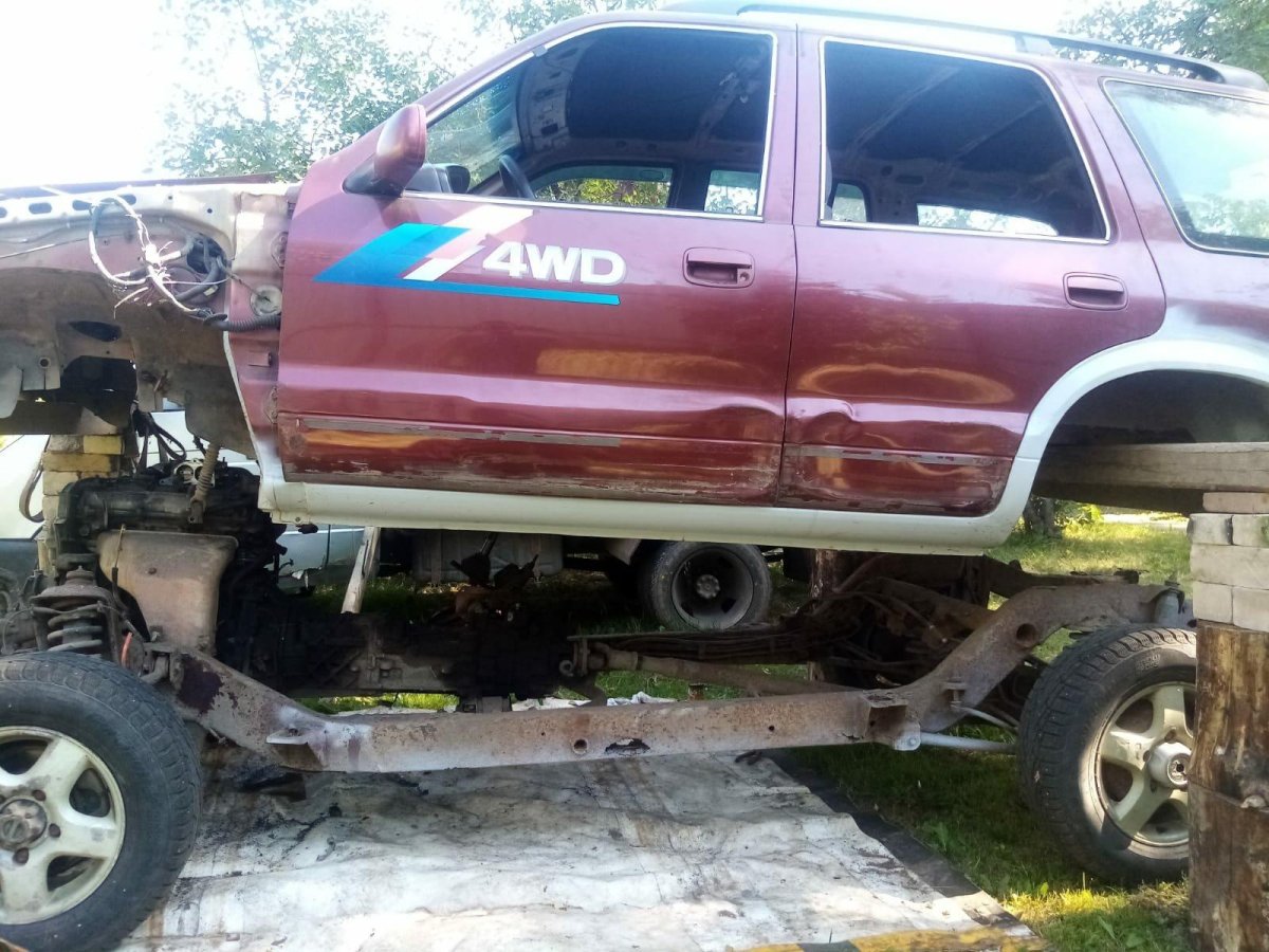 Kia Sportage 1 рама