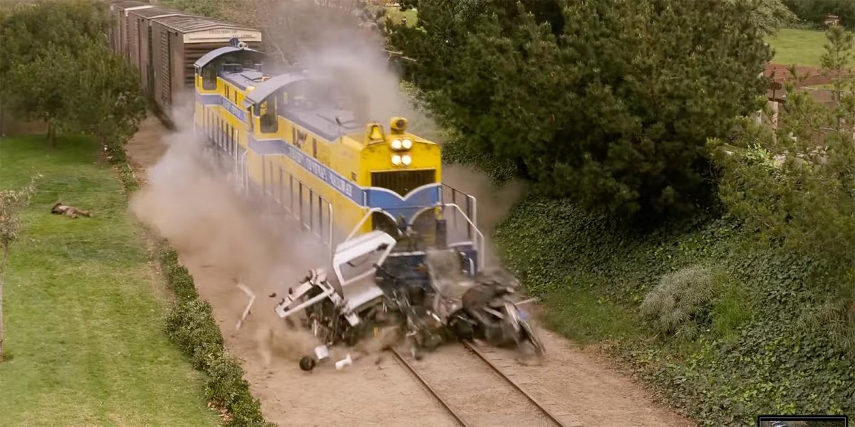 Паровоз из назад в будущее 3