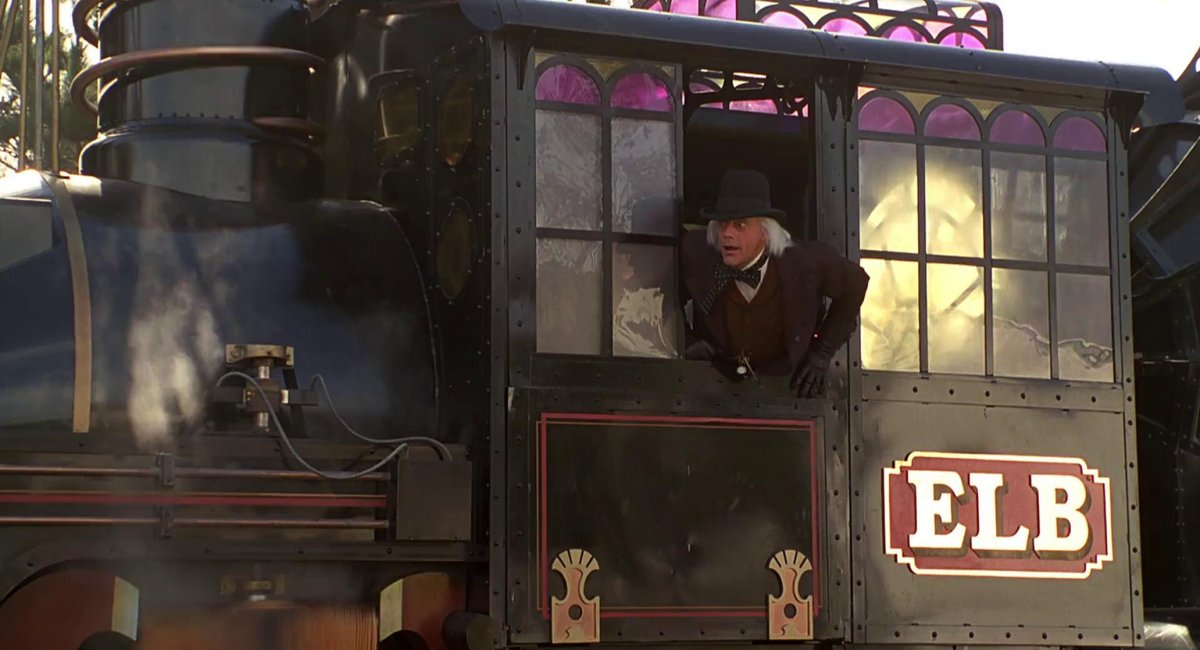 Паровоз из назад в будущее 3