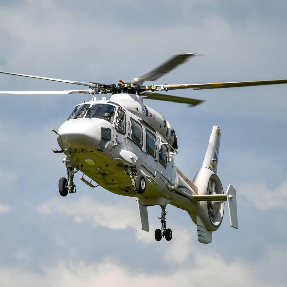 Гражданский вертолет ка-62