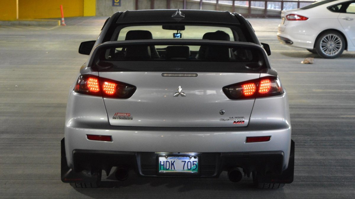 Lancer EVO 10 сзади