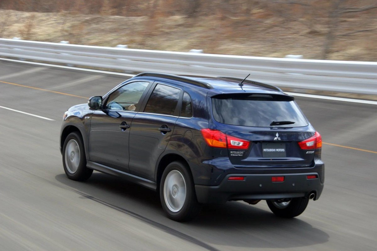 Митсубиси кроссовер