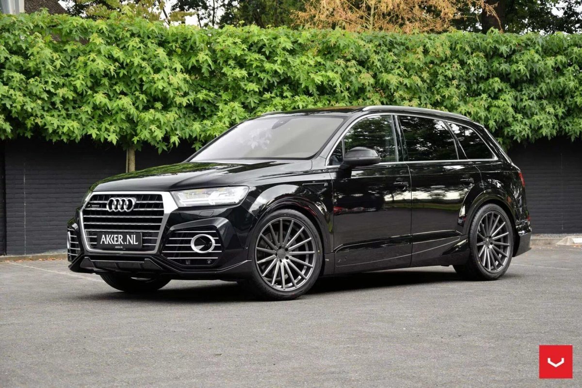 Audi q7 4m r22