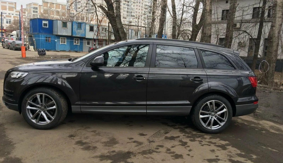 Audi q7 r20