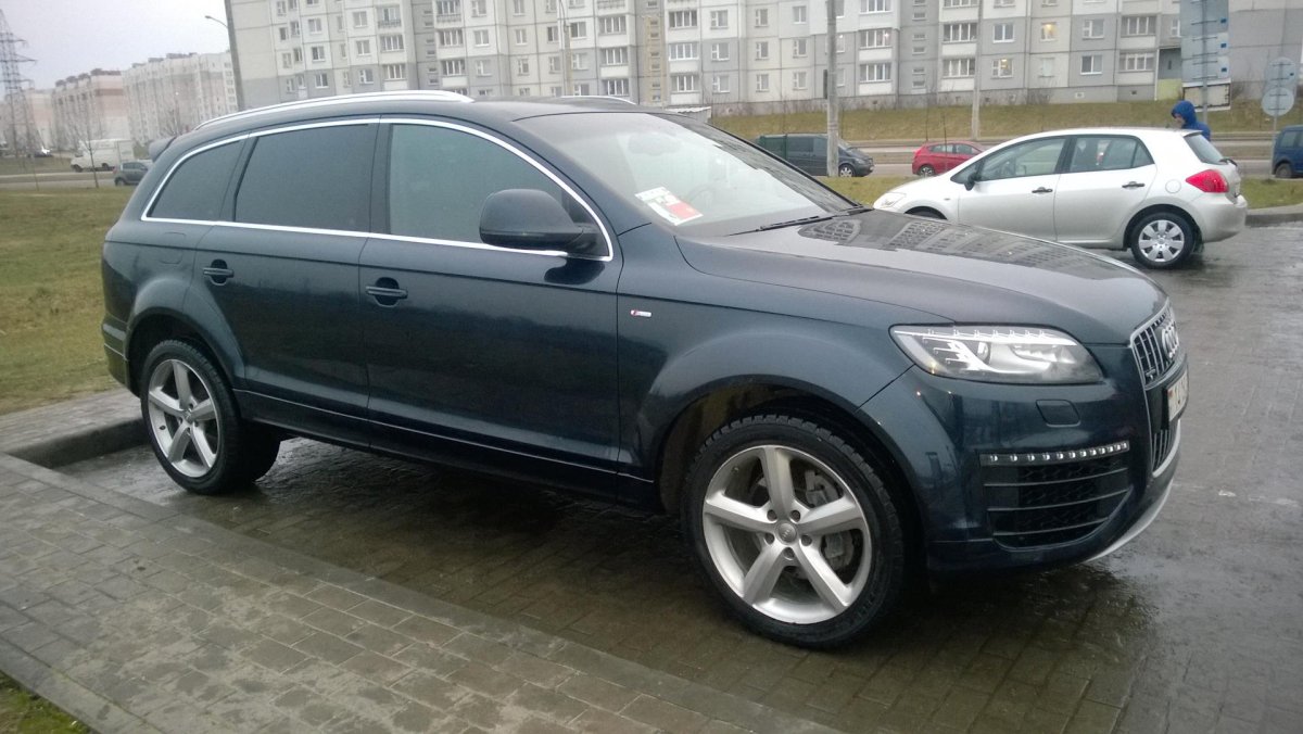 Audi q7 r20