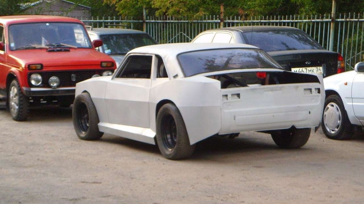 Москвич 412 под Мустанг