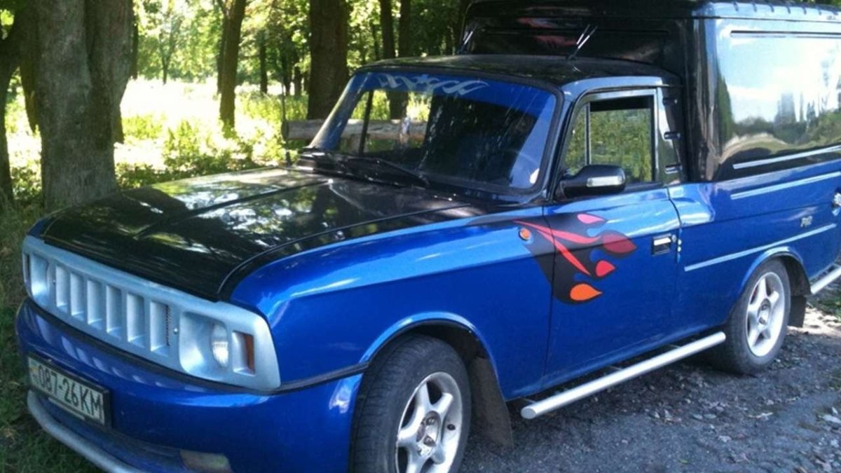 Москвич ИЖ 2715