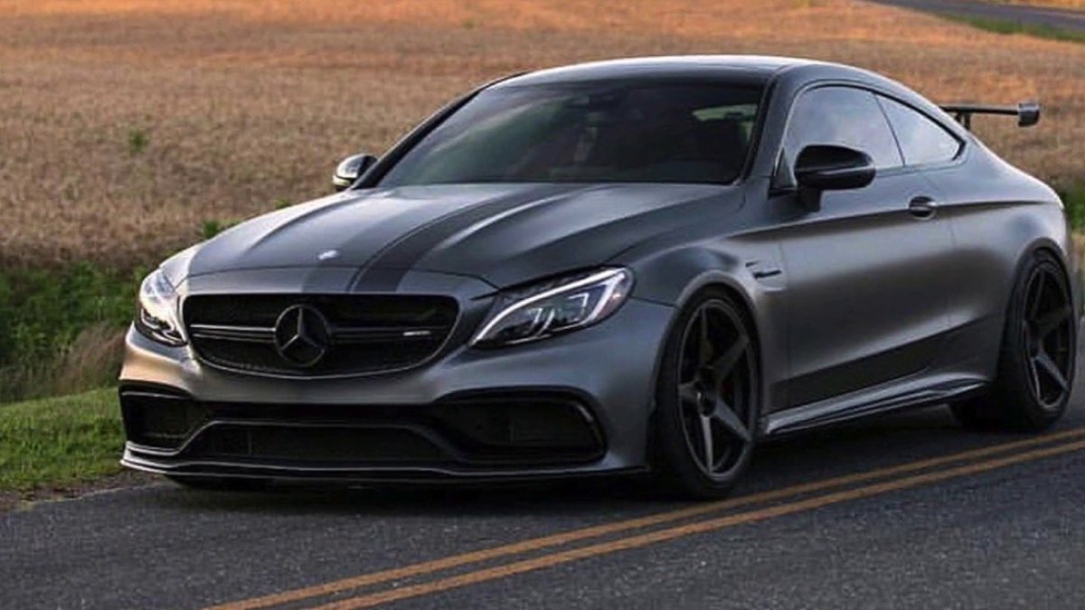 Mercedes Benz c63s AMG