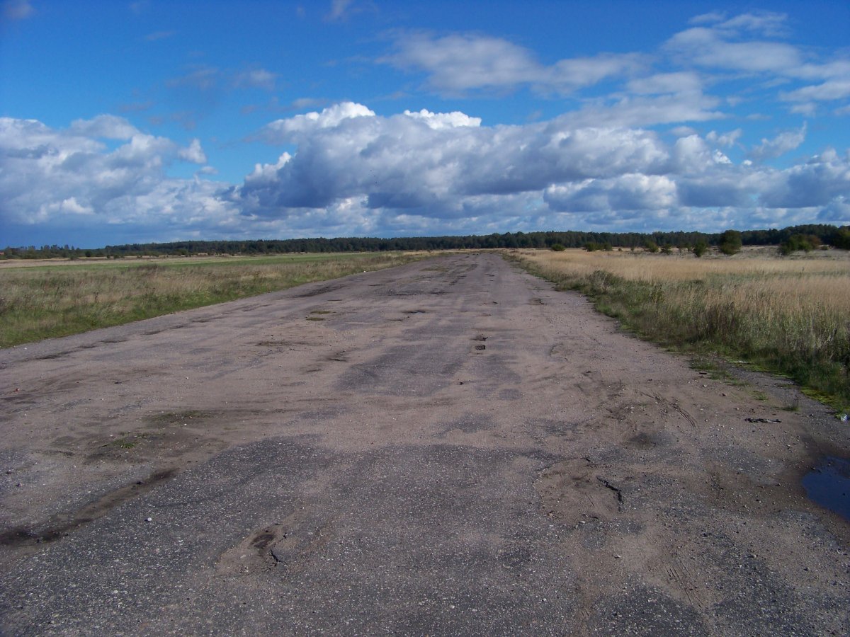 Грунтовая Взлетная полоса
