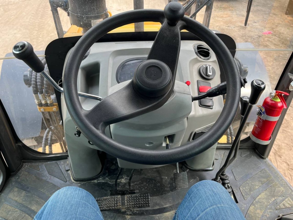 Shanmon 388h экскаватор-погрузчик