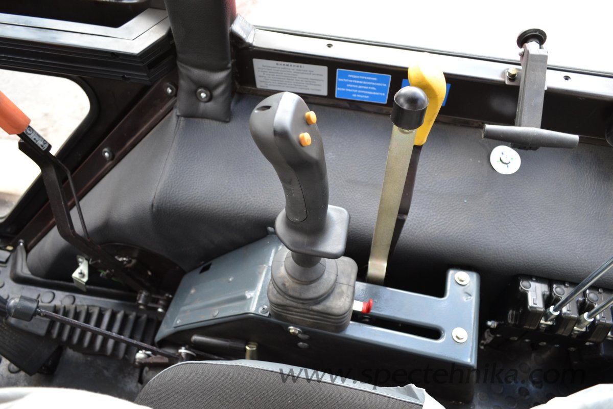 Рычаг управления погрузчика МТЗ 82.1