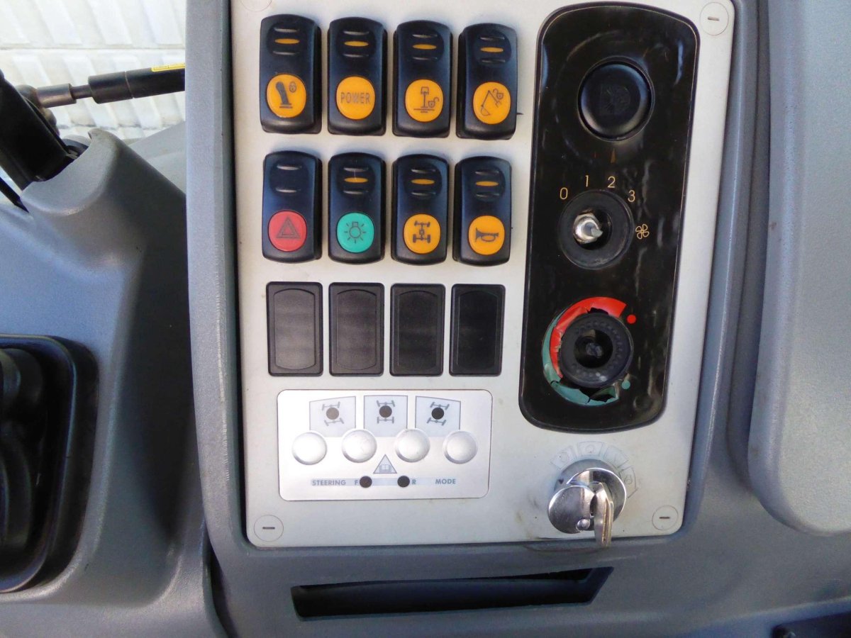 Панель приборов Комацу WB 97