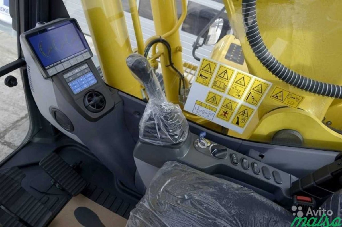 PC 300 Комацу кабина