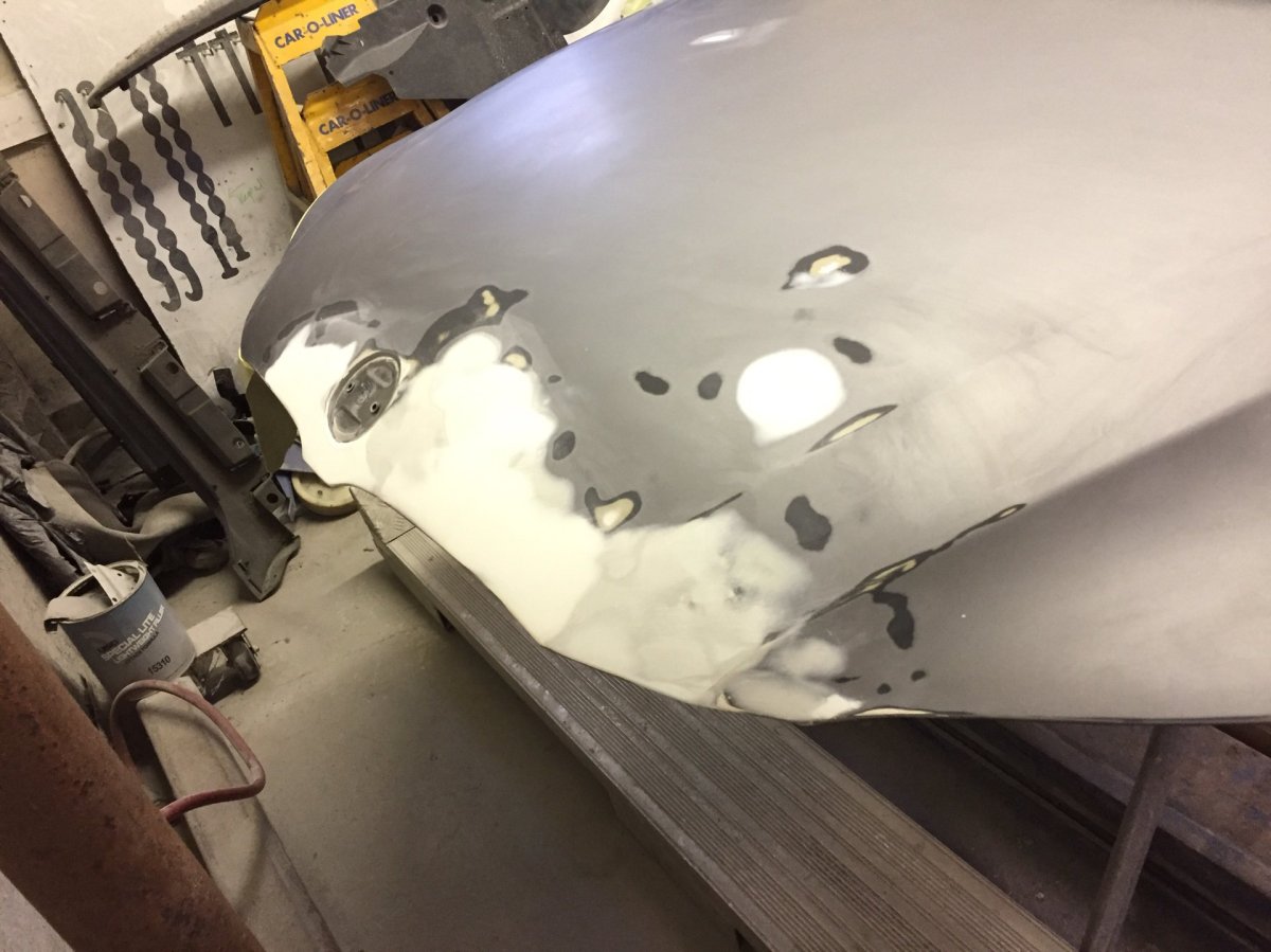 Капот БМВ е39