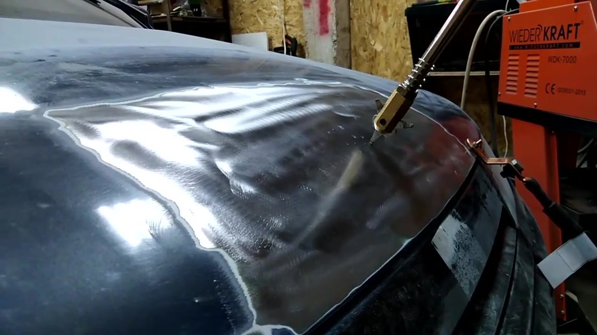 Рихтовка капота ВАЗ 2110