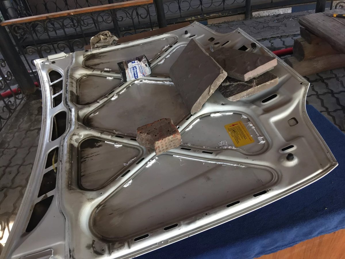 Герметик для капота ВАЗ 2114