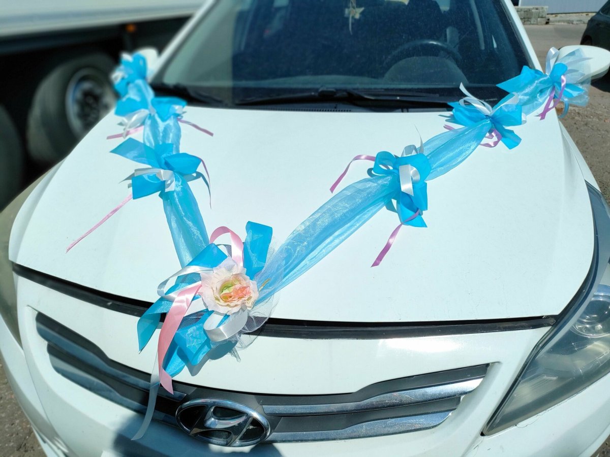 Гелендваген с украшениями на свадьбу