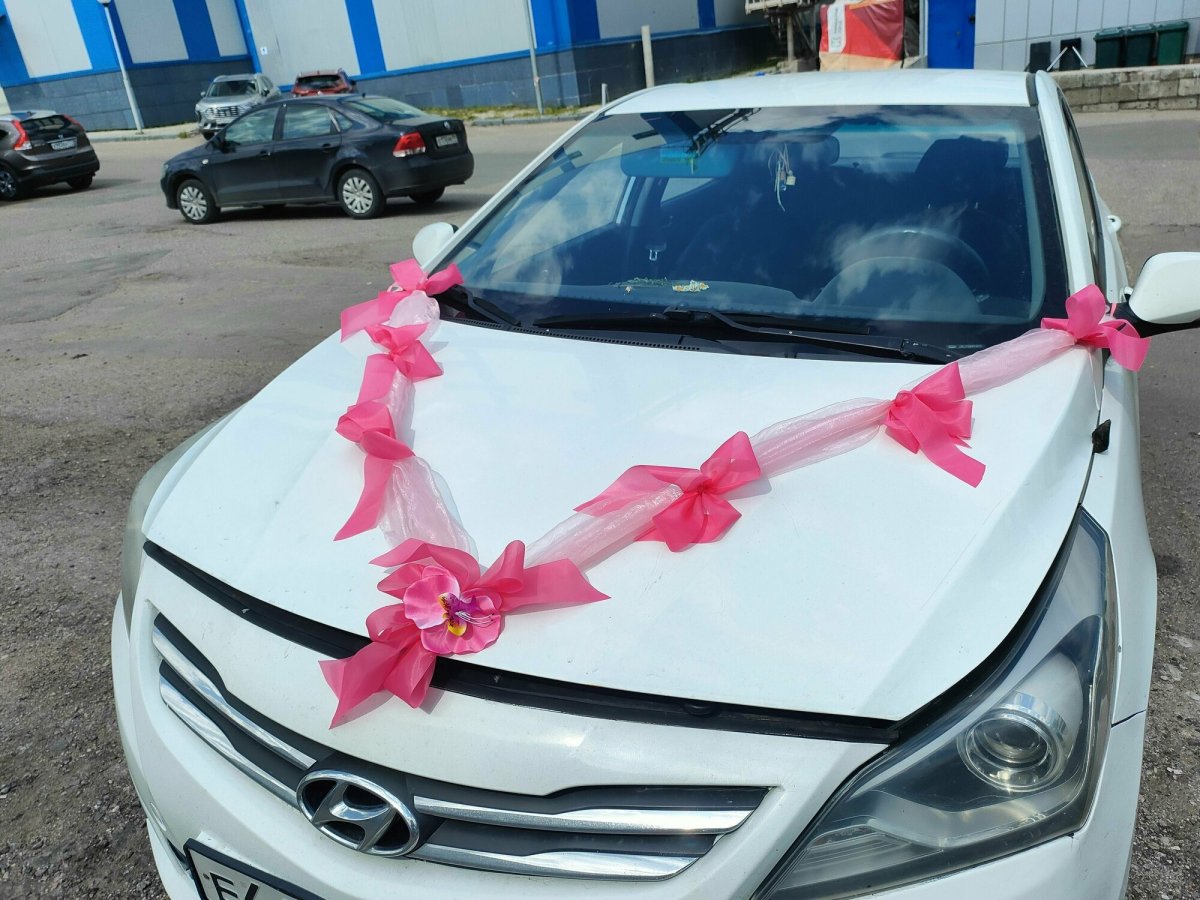 Украшения на Свадебные машины банты