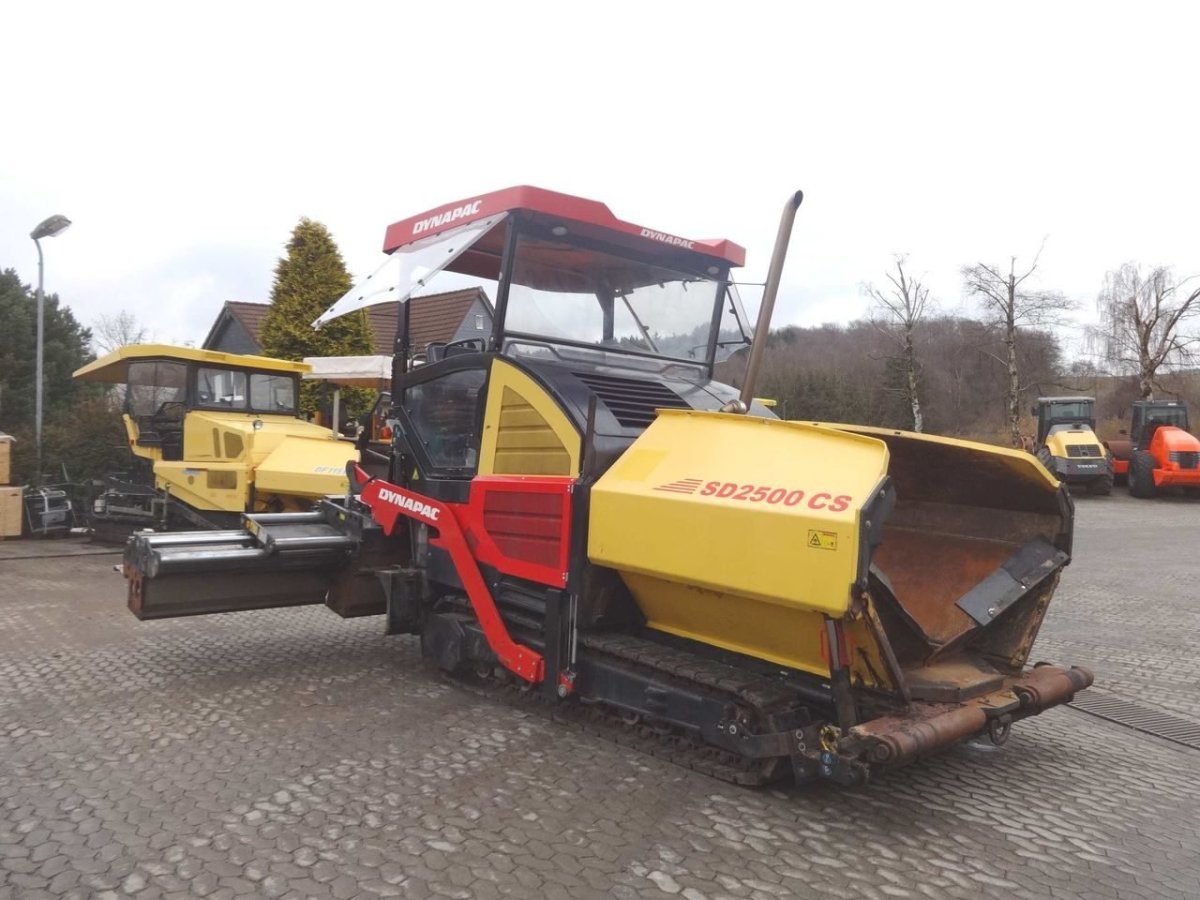 Асфальтоукладчик Volvo abg 8820